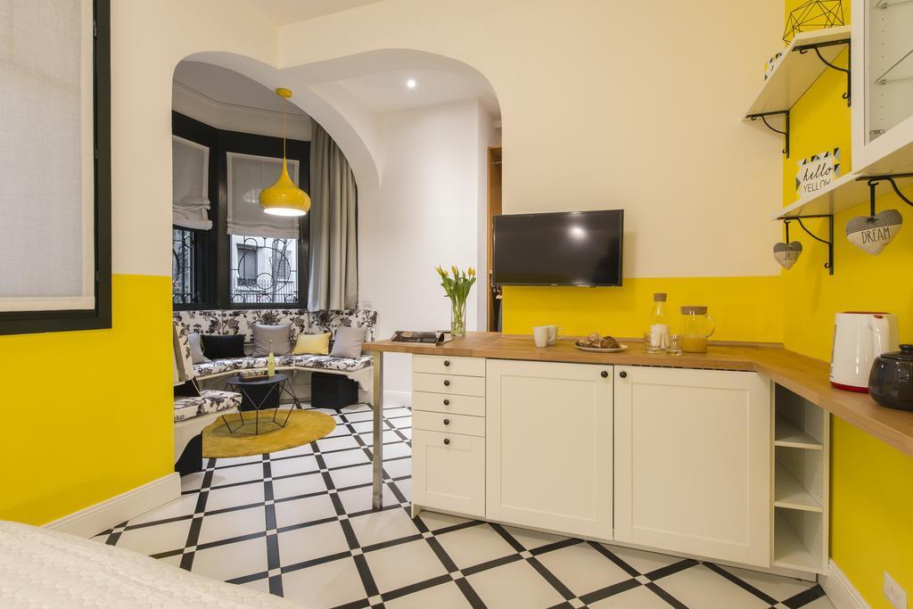 Suite Home Milano Fiera Exterior photo