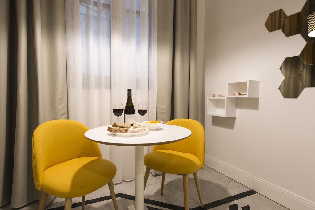 Suite Home Milano Fiera Exterior photo