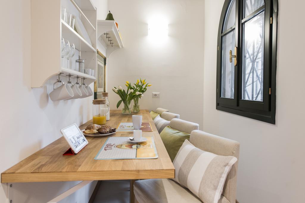 Suite Home Milano Fiera Exterior photo